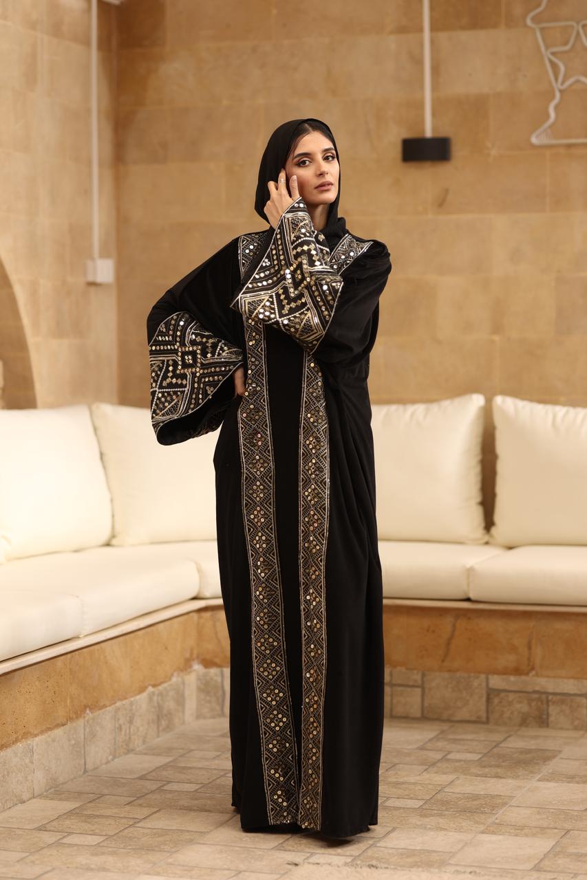 Premium velvet kaftan with Indian embroidery, linen sleeves