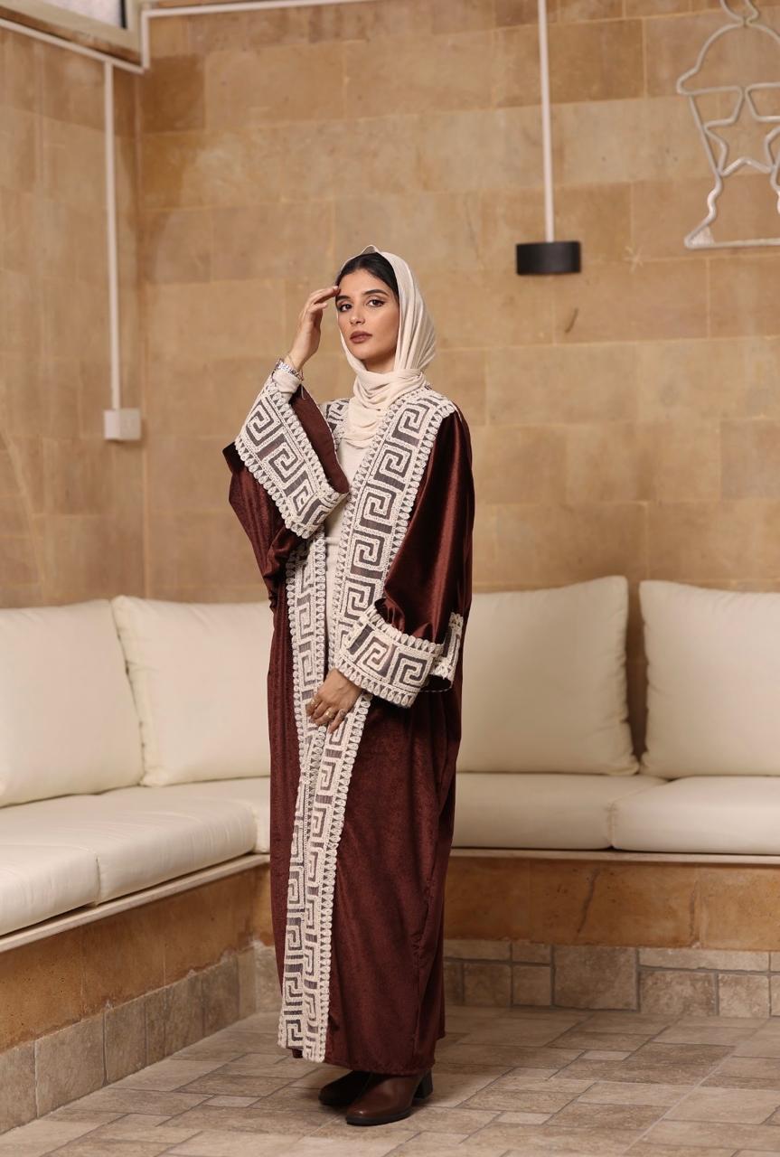 Brown velvet with crochet kaftan